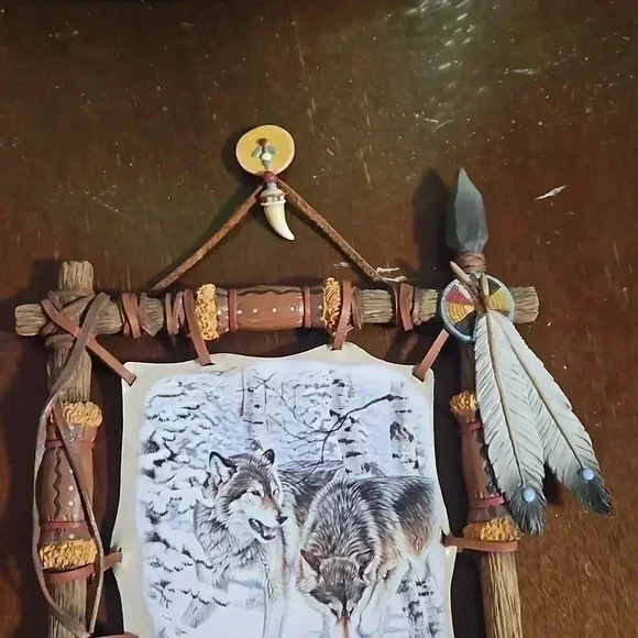 Winter vigil  wolves by the Bradford exchange Plate - Picture 11 of 15